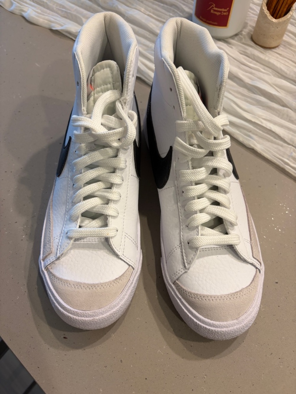 Nike Blazers - Picture 2 of 6